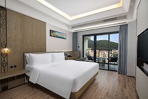 Microtel by Wyndham Sanya Dadonghai