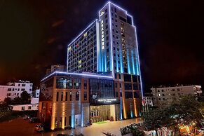 Microtel by Wyndham Sanya Dadonghai