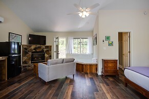 Love Ridge Mountain Lodging