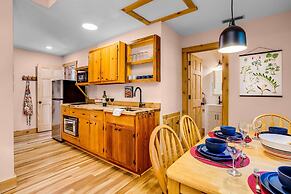 Love Ridge Mountain Lodging