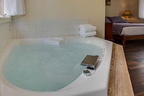 Love Ridge Mountain Lodging