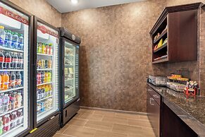 Cobblestone Hotel & Suites - De Pere/Green Bay