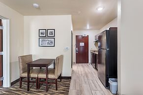 Cobblestone Hotel & Suites - De Pere/Green Bay