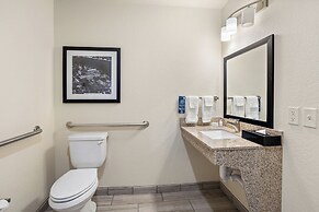 Cobblestone Hotel & Suites - De Pere/Green Bay