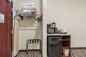 Cobblestone Hotel & Suites - De Pere/Green Bay