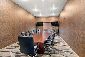 Cobblestone Hotel & Suites - De Pere/Green Bay