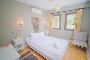 9 Alacati Boutique Hotel