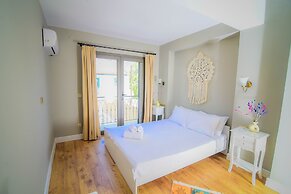 9 Alacati Boutique Hotel