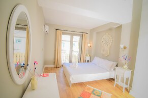 9 Alacati Boutique Hotel