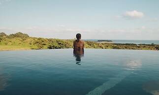 MARINX POOLVILLA NAKANDAKARI