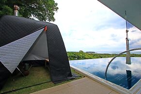 MARINX POOLVILLA NAKANDAKARI