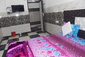 Goroomgo Labh Mahal Meerut