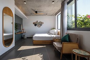 Leaf Beachfront Hotel Da Nang