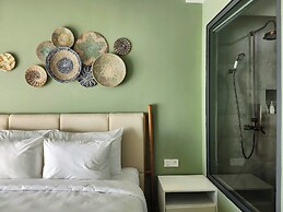 Leaf Beachfront Hotel Da Nang