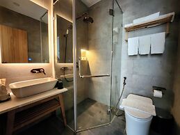 Leaf Beachfront Hotel Da Nang