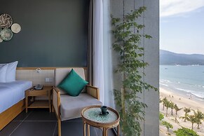 Leaf Beachfront Hotel Da Nang