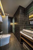 Leaf Beachfront Hotel Da Nang