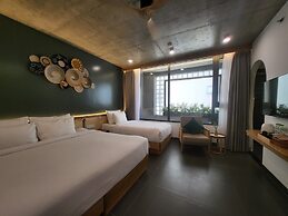 Leaf Beachfront Hotel Da Nang