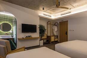Leaf Beachfront Hotel Da Nang