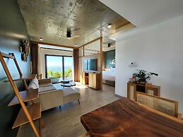 Leaf Beachfront Hotel Da Nang