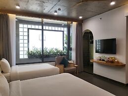 Leaf Beachfront Hotel Da Nang