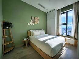 Leaf Beachfront Hotel Da Nang