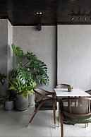 Leaf Beachfront Hotel Da Nang