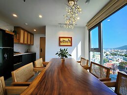 Leaf Beachfront Hotel Da Nang