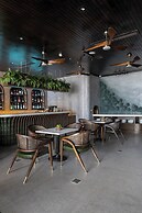 Leaf Beachfront Hotel Da Nang