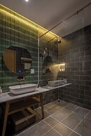 Leaf Beachfront Hotel Da Nang