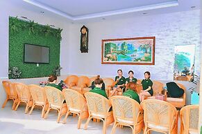 Ngoc Han Hotel By The Moment