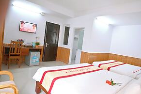 Ngoc Han Hotel By The Moment