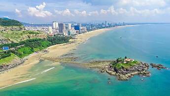 Ngoc Han Hotel By The Moment