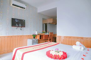 Ngoc Han Hotel By The Moment