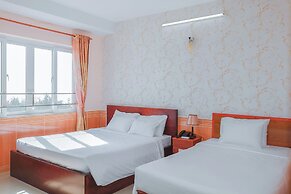 Ngoc Han Hotel By The Moment