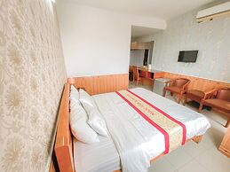 Ngoc Han Hotel By The Moment