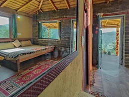 Goroomgo Zen Oaks Homestay Café Almora