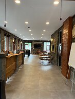 Teona Caglayan Bungalov