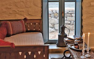 Lithos Stone Suites