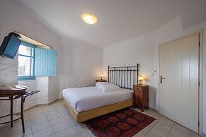 Lithos Stone Suites