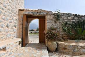 Lithos Stone Suites