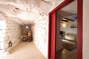 Lithos Stone Suites