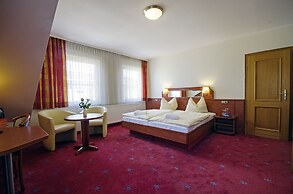 AVALON Hotelpark Königshof