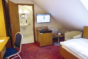 AVALON Hotelpark Königshof
