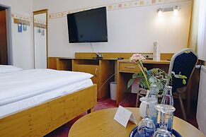 AVALON Hotelpark Königshof