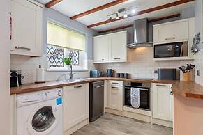 Cartwright s Cottage - Indoor Pool Sports Courts Play Park