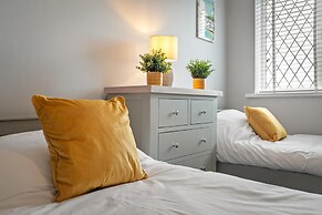 Cartwright s Cottage - Indoor Pool Sports Courts Play Park