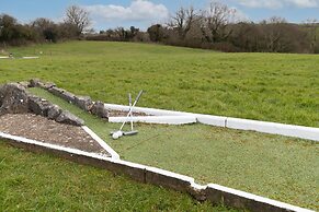 Cartwright s Cottage - Indoor Pool Sports Courts Play Park