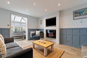 Cartwright s Cottage - Indoor Pool Sports Courts Play Park