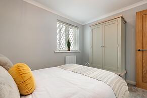 Cartwright s Cottage - Indoor Pool Sports Courts Play Park